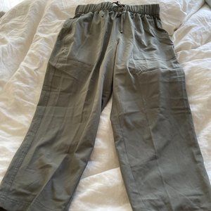 OLD NAVY StretchTech NWOT Crop Pants